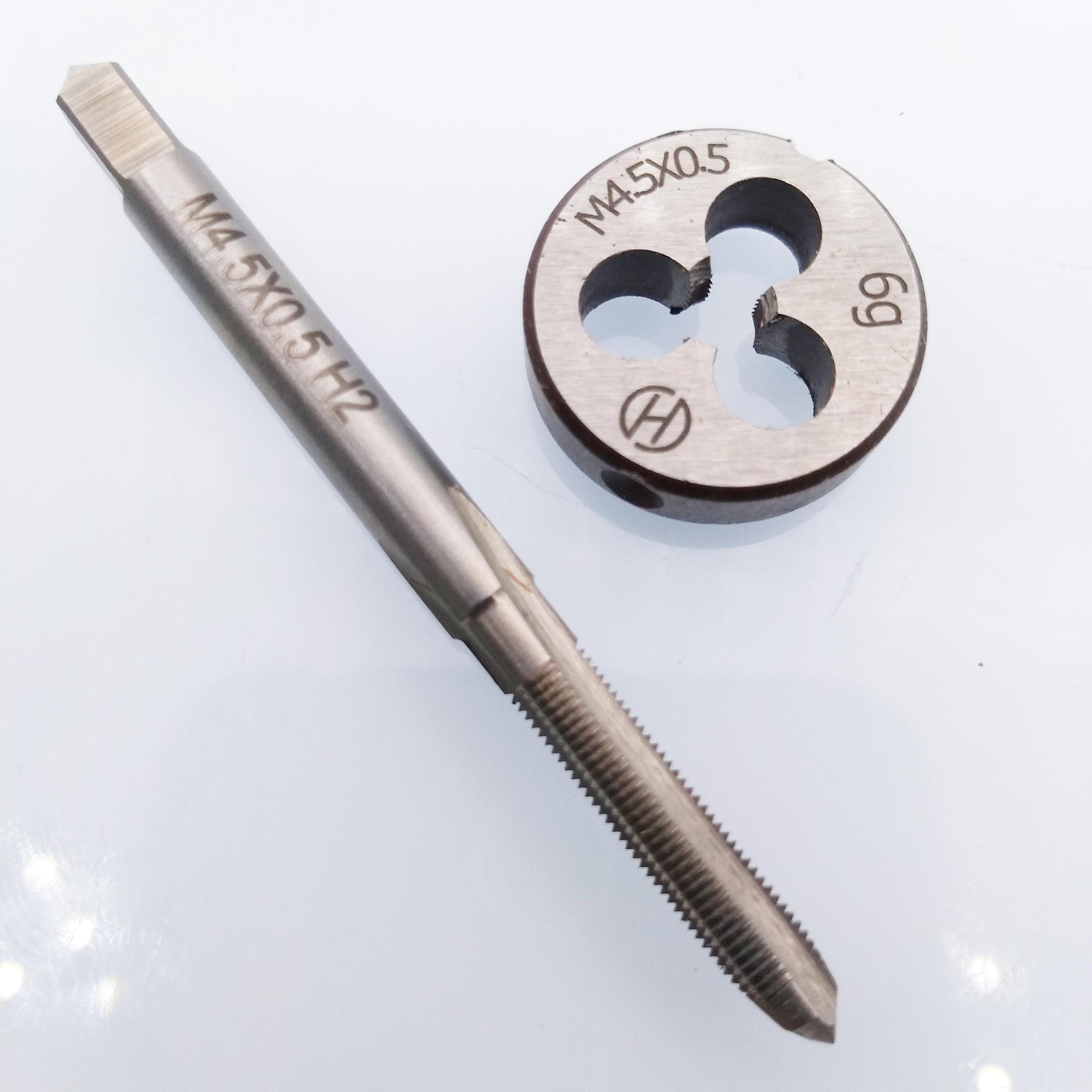 HSS M4.5 x 0.5mm Tap & M4.5 x 0.5mm Die Metric Thread Right Hand