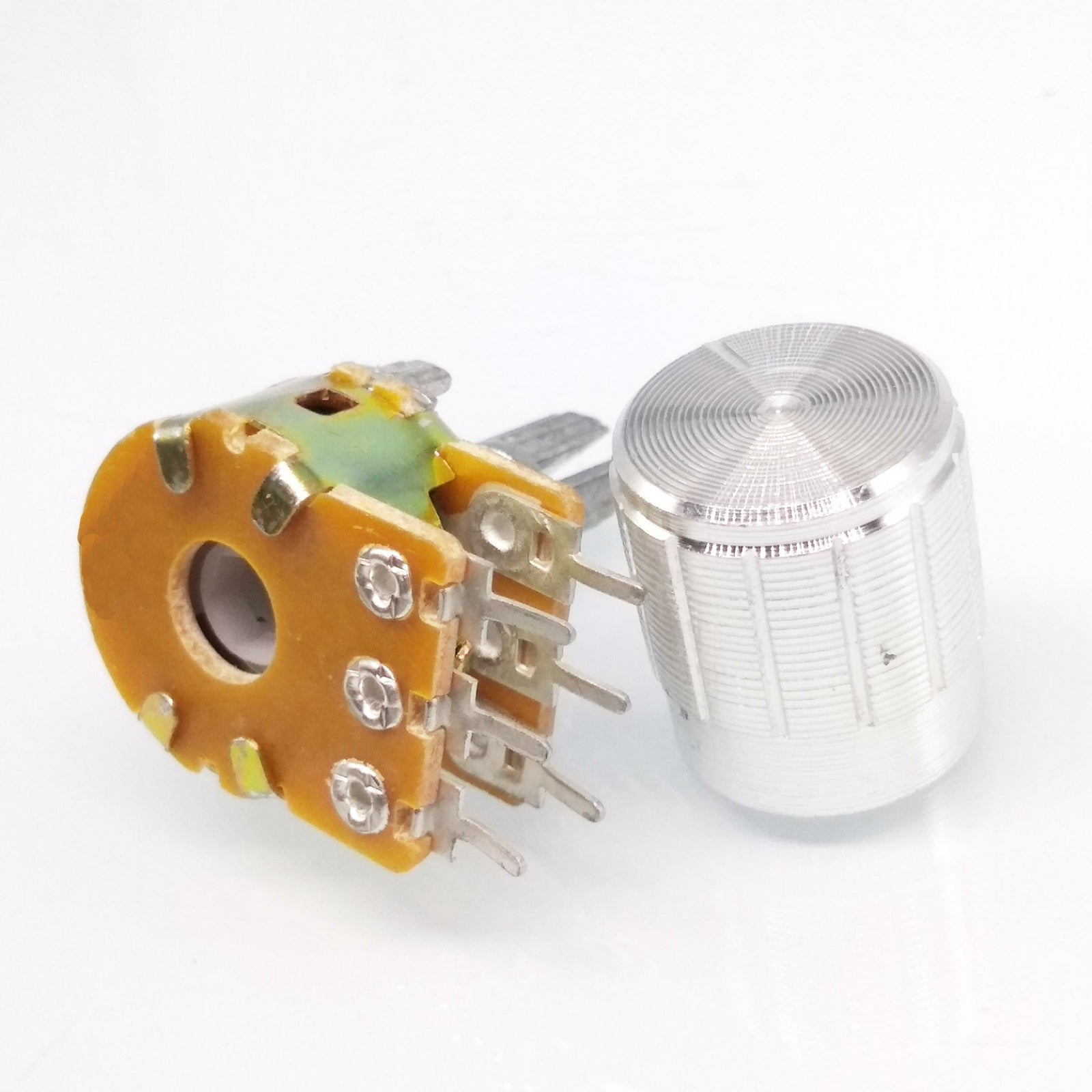 10 Units 2K B2K OHM Linear Taper Rotary Dual Potentiometer POT Silver Knob