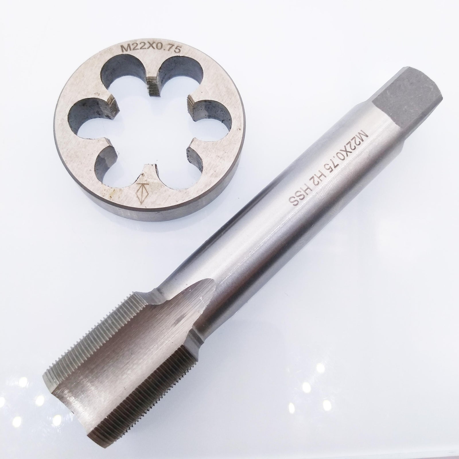 HSS M22 x 0.75mm Tap & M22 x 0.75mm Die Metric Thread Right Hand