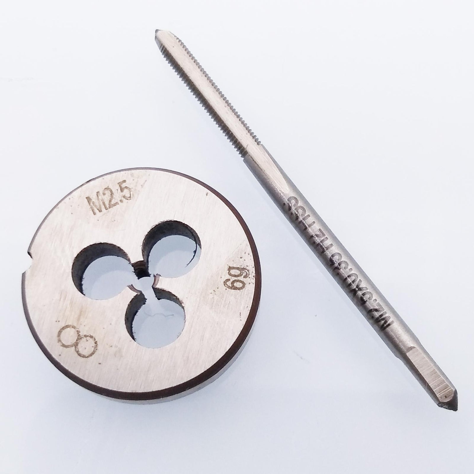 AU Stock HSS M2.5 x 0.35mm Tap & M2.5 x 0.35mm Die Metric Thread Right Hand