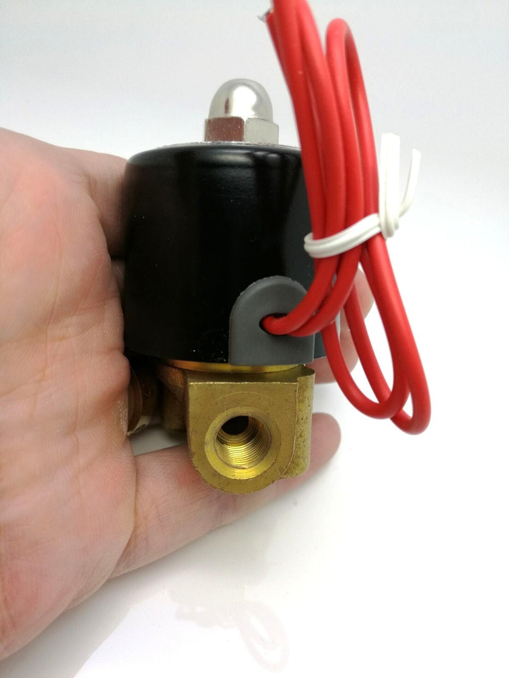 US Stock 110v AC 1/8" Electric Solenoid Valve Diesel Gas Water Air 2W-025-06 NC
