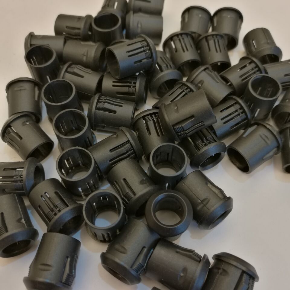 US Stock 50pcs 10mm Black Plastic LED Clip Holder Case Cup Mounting New