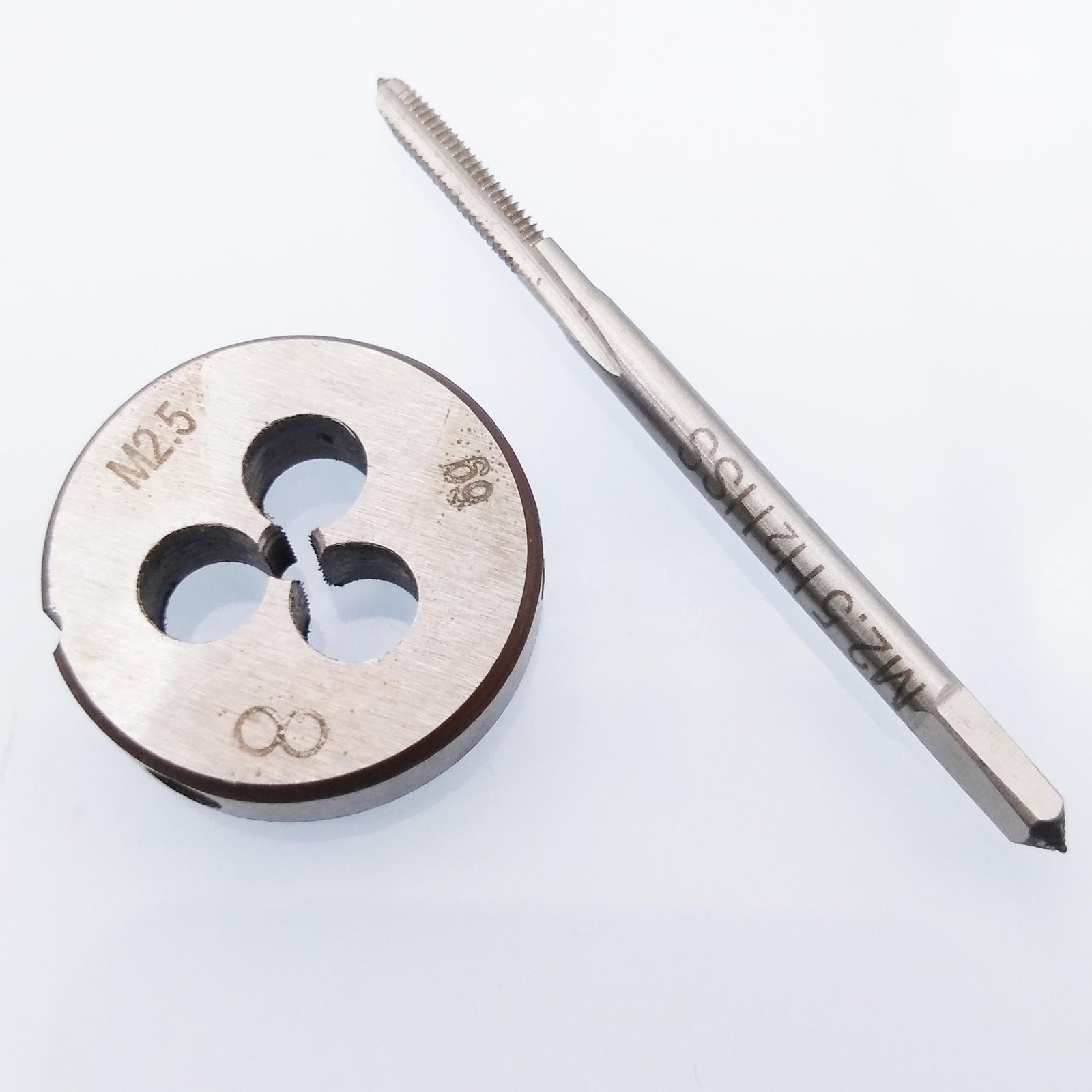 AU Stock  HSS M2.5 x 0.45mm Tap & M2.5 x 0.45mm Die Metric Thread Right Hand