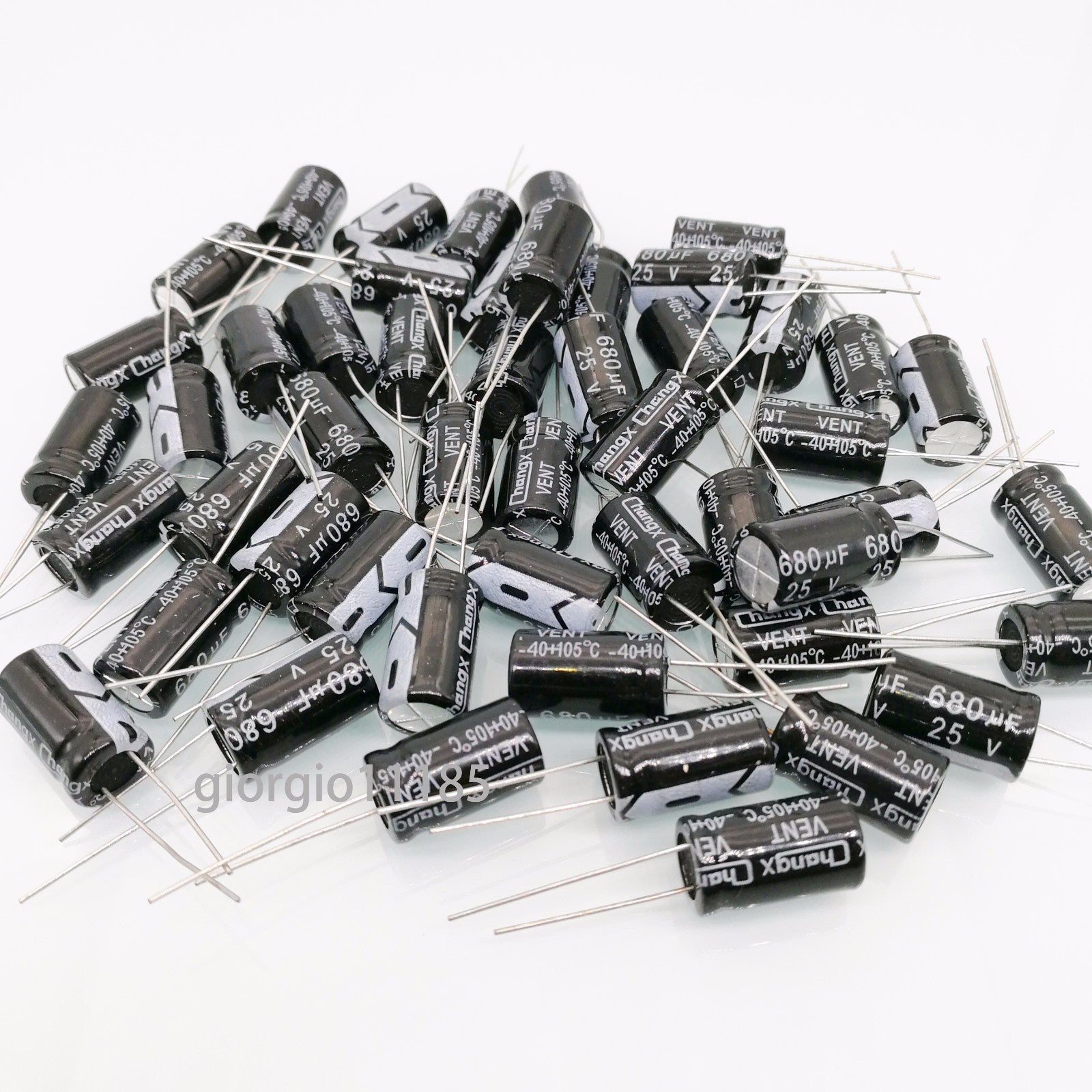 US Stock 50pcs Electrolytic Capacitors 680uF 680mfd 25V +105℃ Radial 8 x 15mm