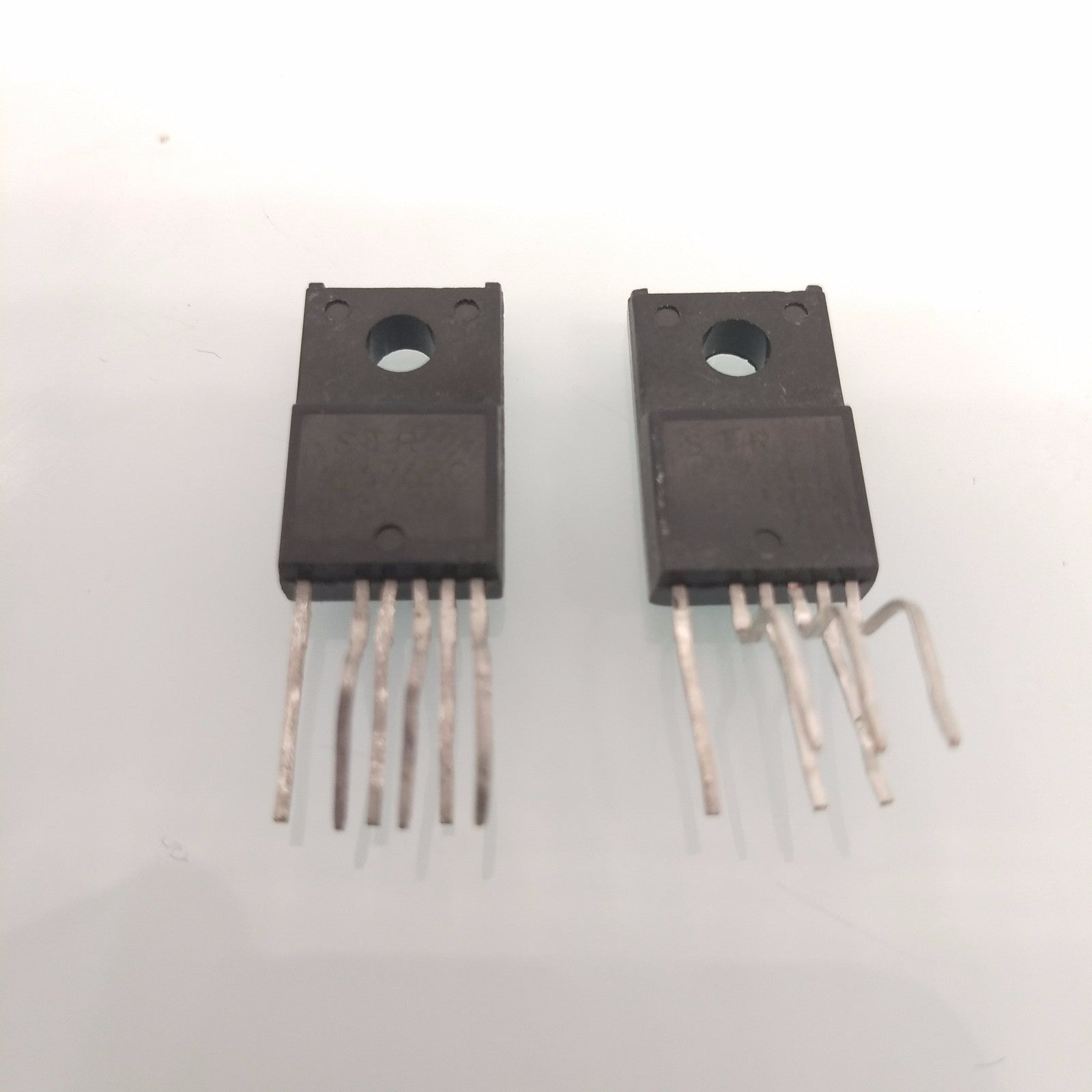 US Stock 2pcs STRW6765 STR6765N POWER REGULATOR IC TO-220