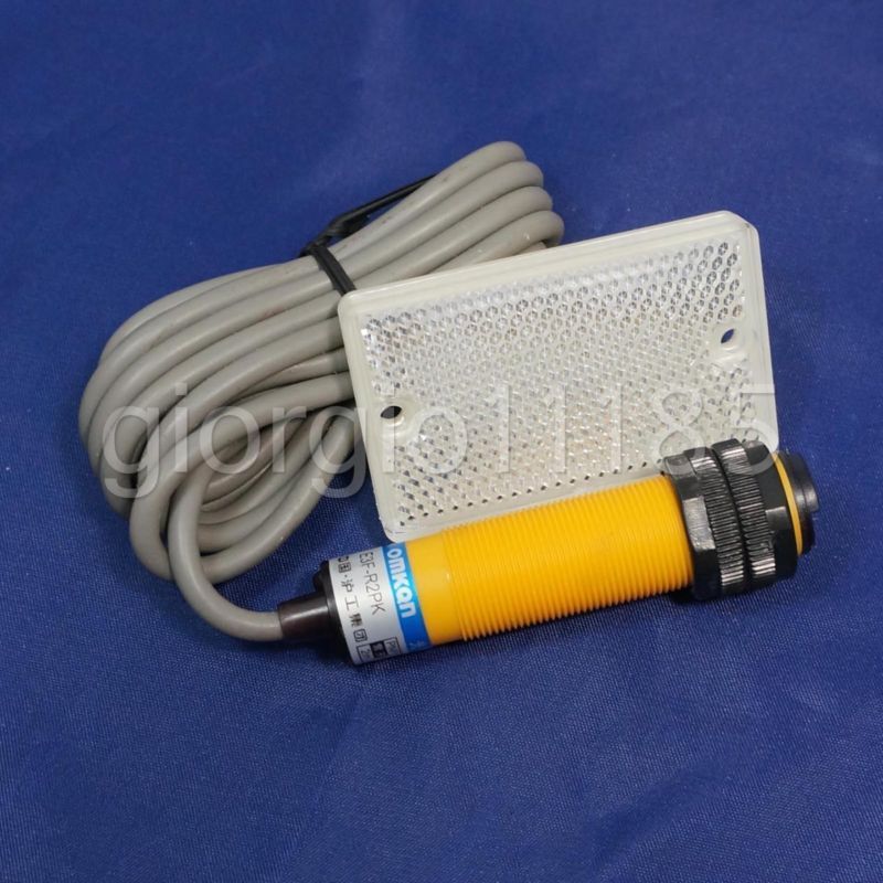 US Stock E3F-R2PK M18 x 1 Reflective Photoelectric Switch Sensor PNP NO DC6-36V