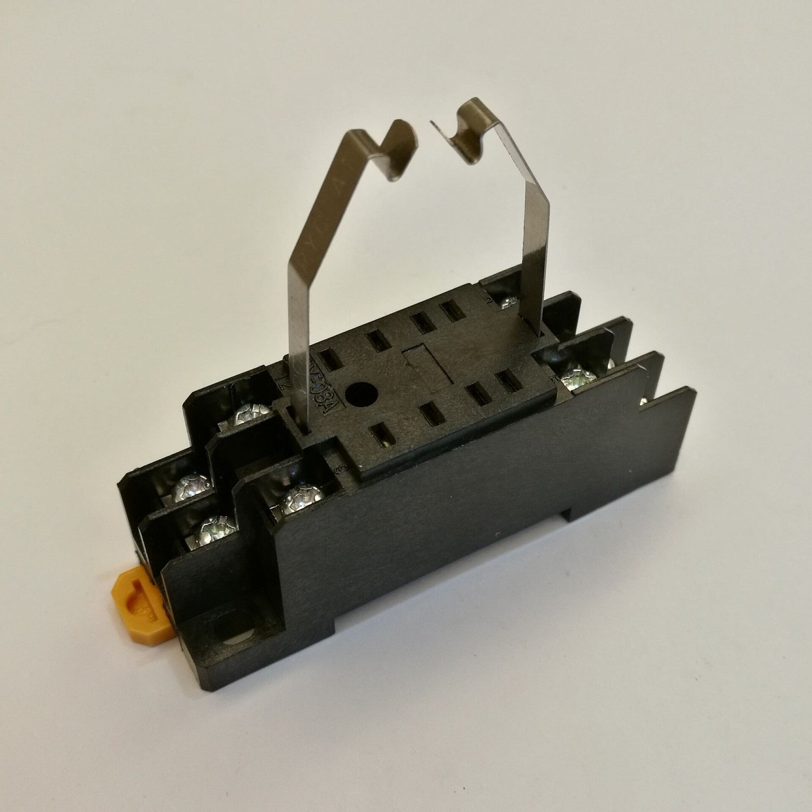 MY2N-J MY2NJ HH52P-L 24V DC Coil Cube Relay & PYF08A Socket Base