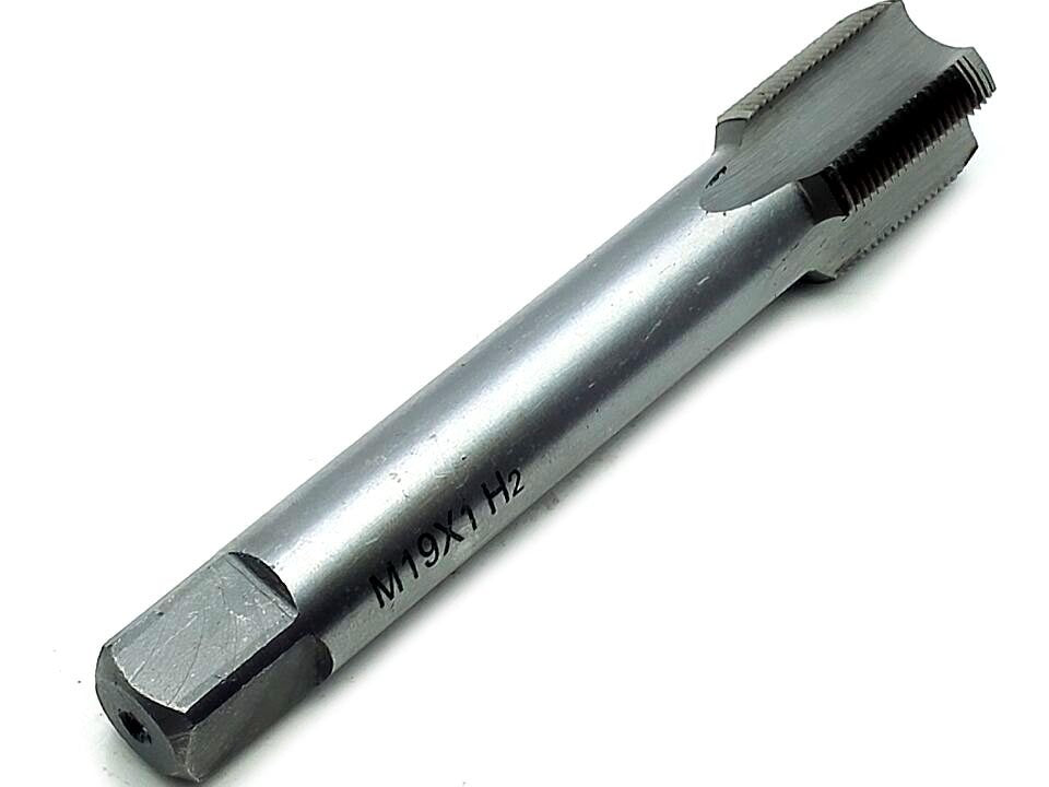 US Stock New HSS 19mm x 1 Metric Tap Right Hand Thread M19 x 1mm Pitch