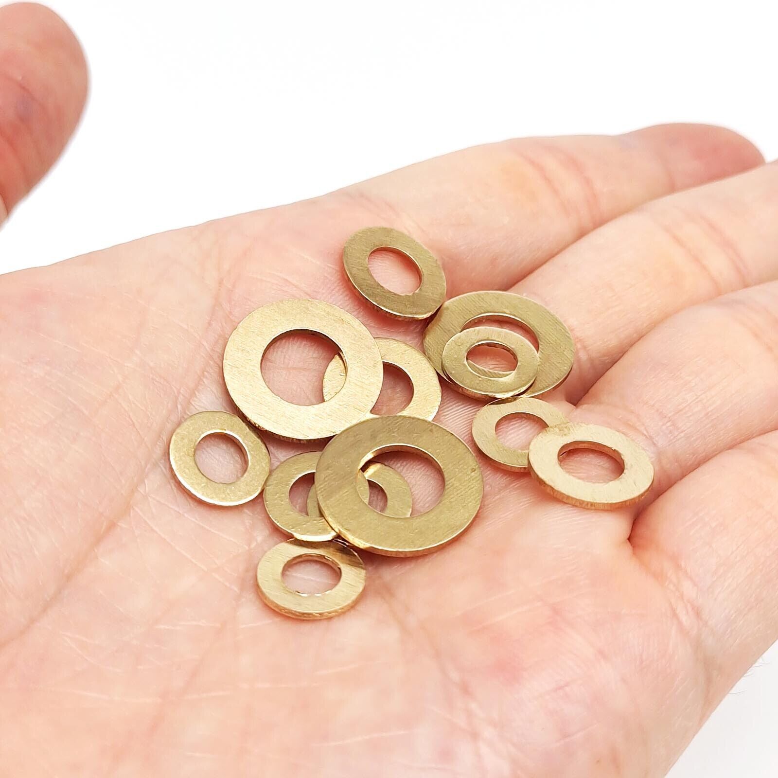 700pcs Mix M2-M8 GB97 Brass Copper Flat Washer Plain Gasket Pad Ring Set Kit