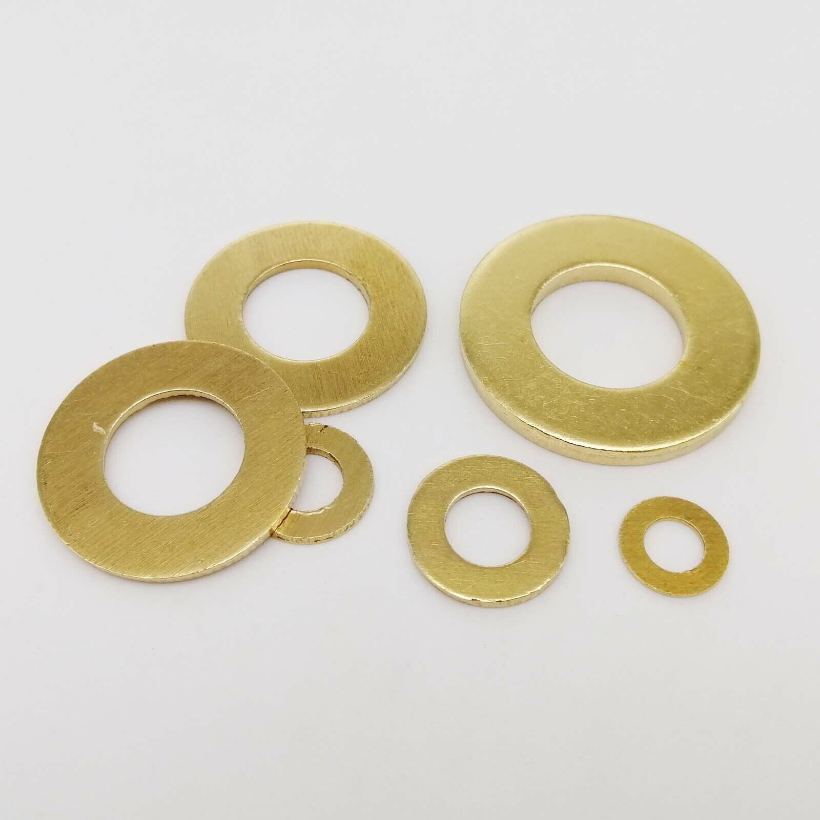 50pcs M2 x 5mm x 0.4mm Solid Brass Flat Washer Plain Gasket Pad