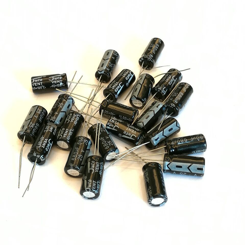 US Stock 50pcs Electrolytic Capacitors 680uF 680mfd 25V +105℃ Radial 8 x 15mm