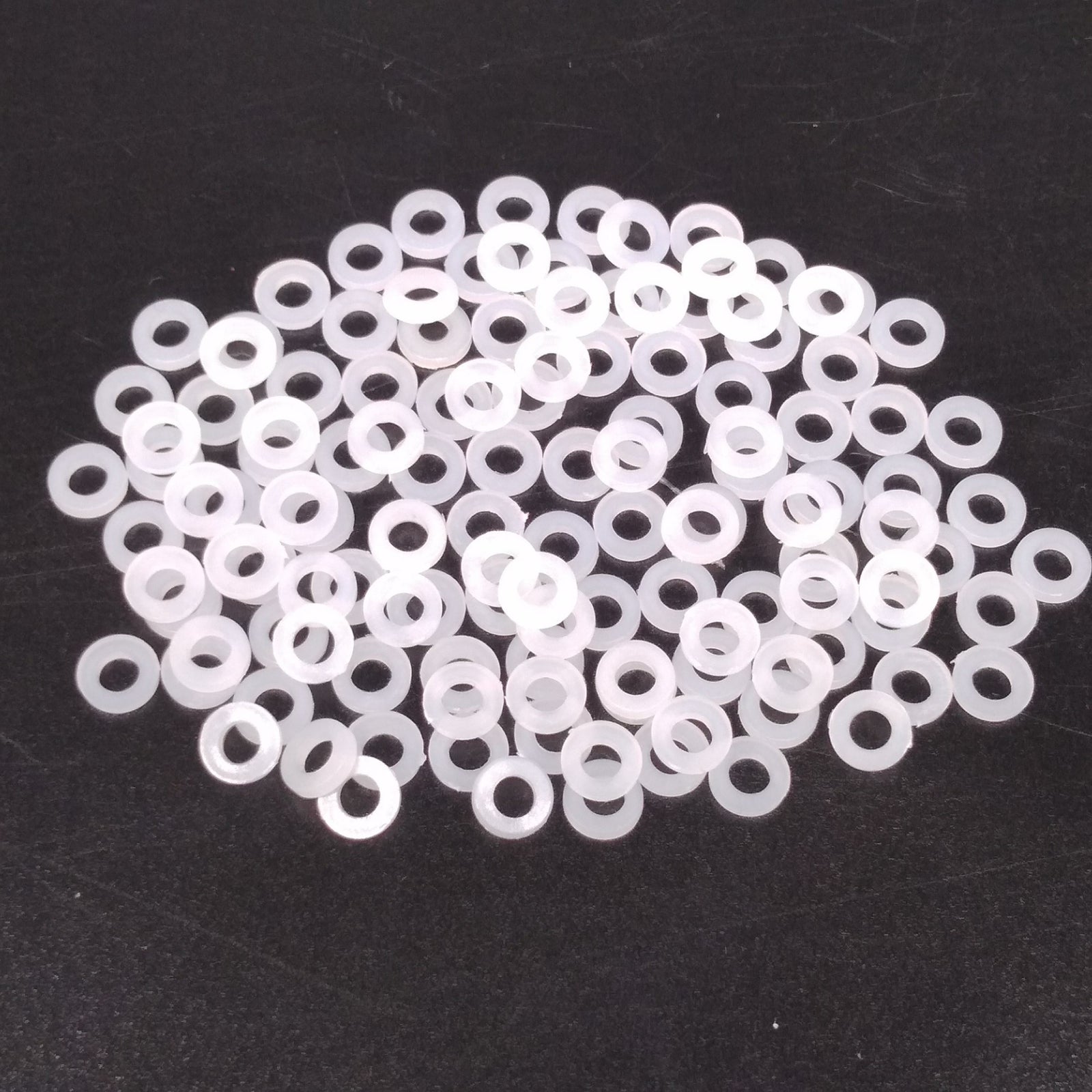 1000pcs M2.5 White Nylon Flat Washers
