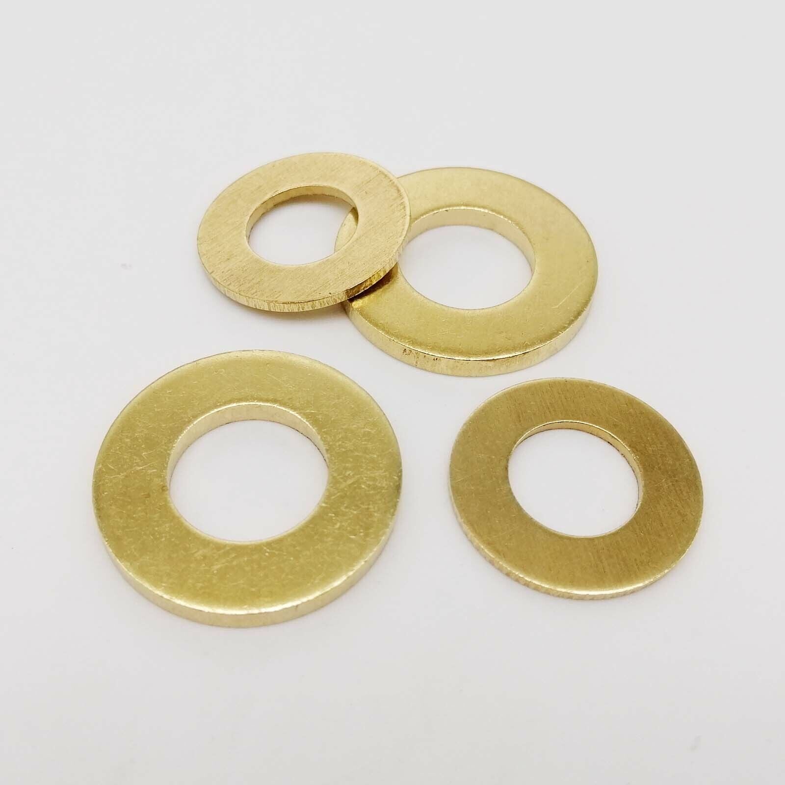 50pcs M2 x 5mm x 0.4mm Solid Brass Flat Washer Plain Gasket Pad