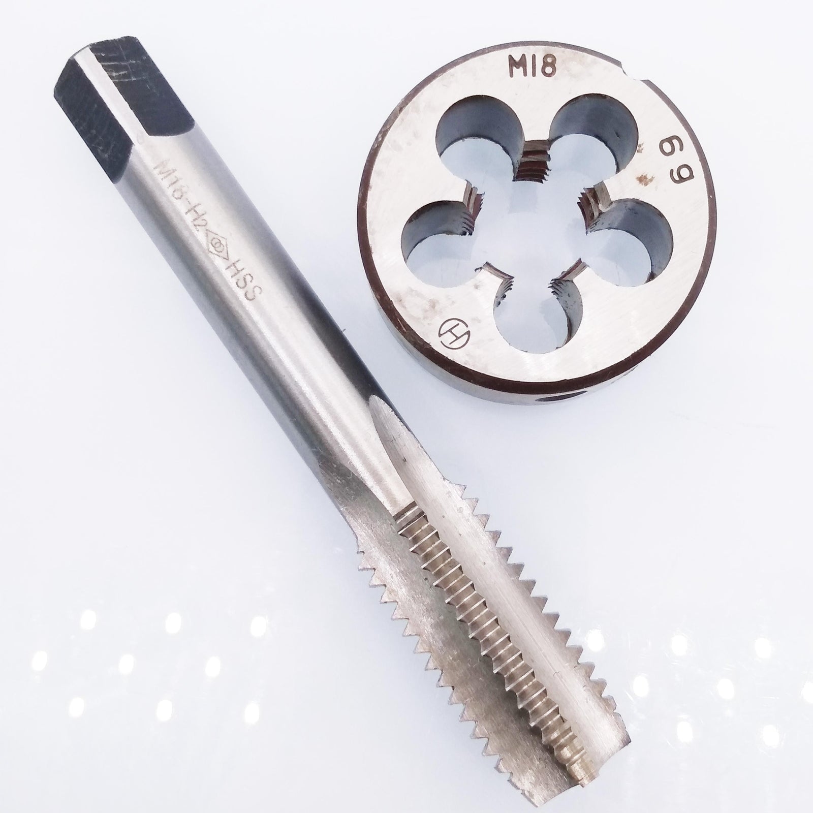 US Stock HSS M18 x 2.5mm Tap & M18 x 2.5mm Die Metric Thread Right Hand