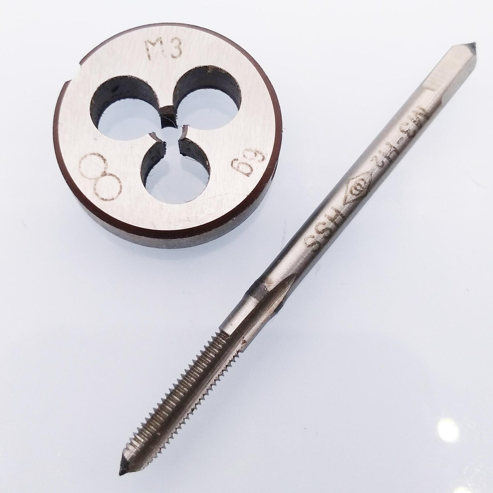 AU Stock  HSS M3 x 0.5mm Tap & M3 x 0.5mm Die Metric Thread Right Hand